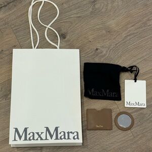 BRAND NEW MaxMara Compact Cosmetic Mirror with gift bag